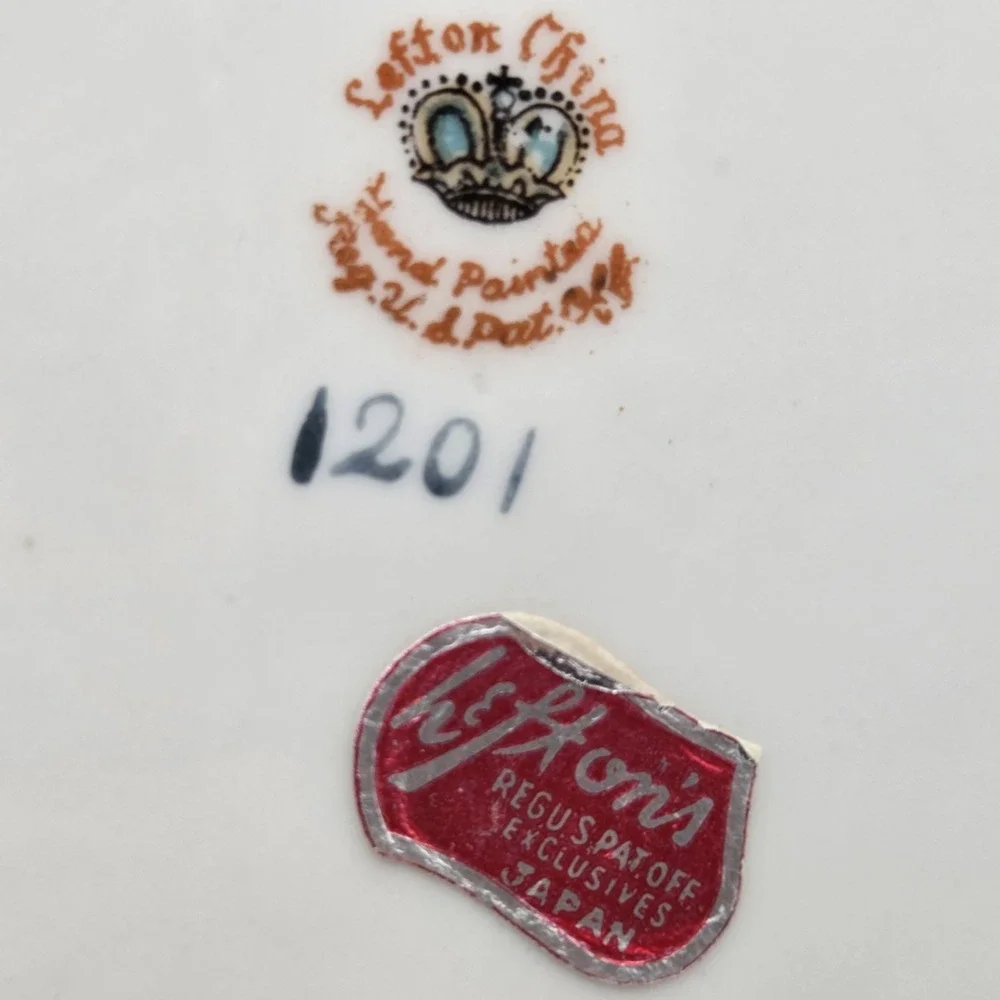 N/A vintage lefton
